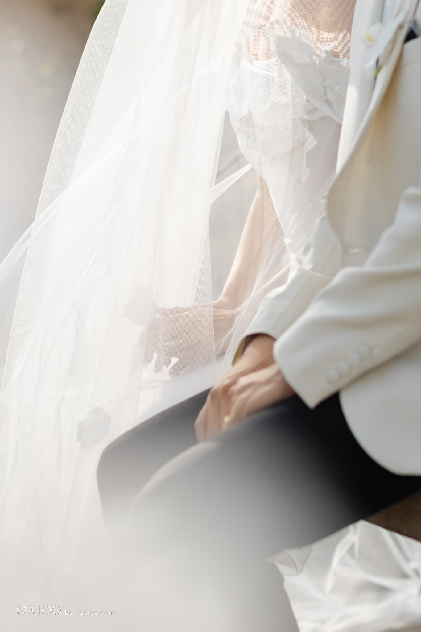 Axioo: A Study in Softness: A Wonderland Uluwatu Wedding in Bali